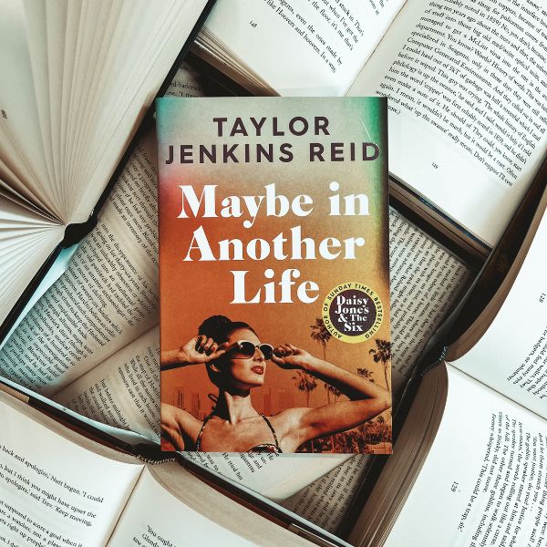 Maybe In Another Life: A Compelling What If Romance