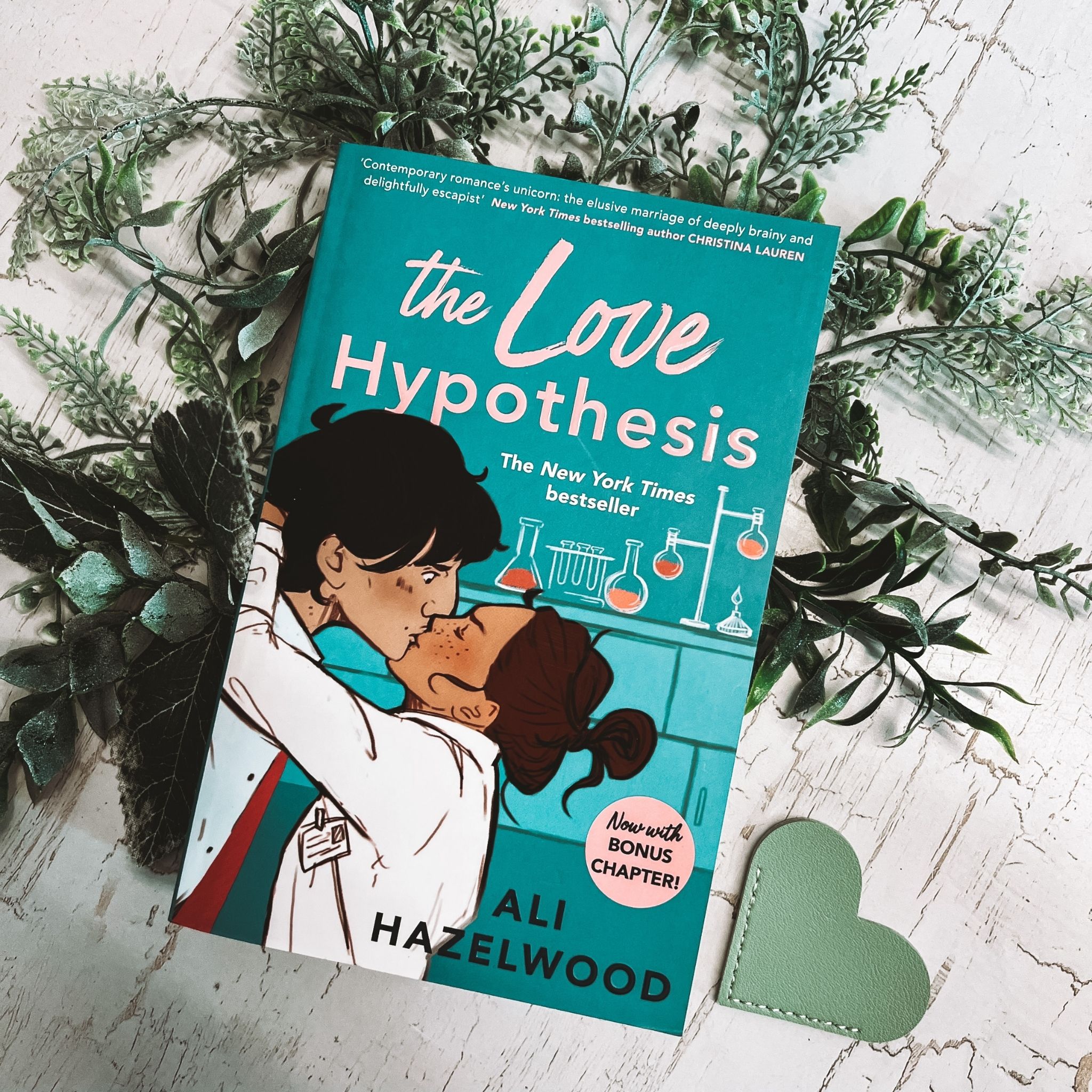The Love Hypothesis: One Fake Relationship + Science = Epic Romance